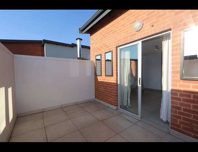 2 BEDROOM APARTMENT RENTED IN FOURWAYS